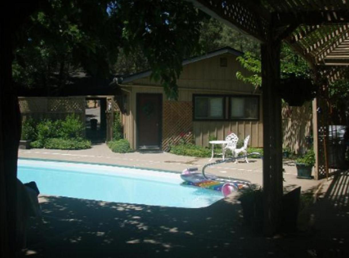 Yosemite Bed And Breakfast Mariposa Exterior photo